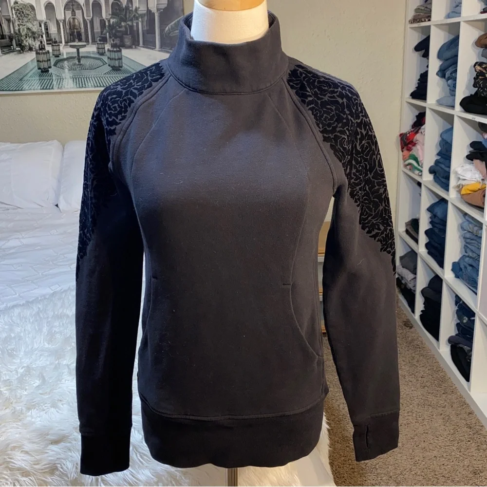 lululemon | Floral Flock Pullover Black Velvet Terry 1/4 Zip Sweater Size 4